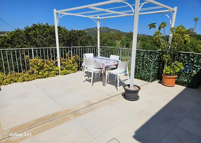 Sea & Country Porto Rotondo 招待所 4*